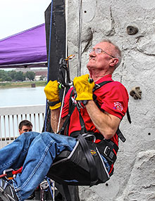 Paul Cartter tackles rope climbing